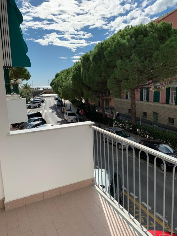 Casa Bianca 2 - Confortevole In Centro A Moneglia Kültér fotó