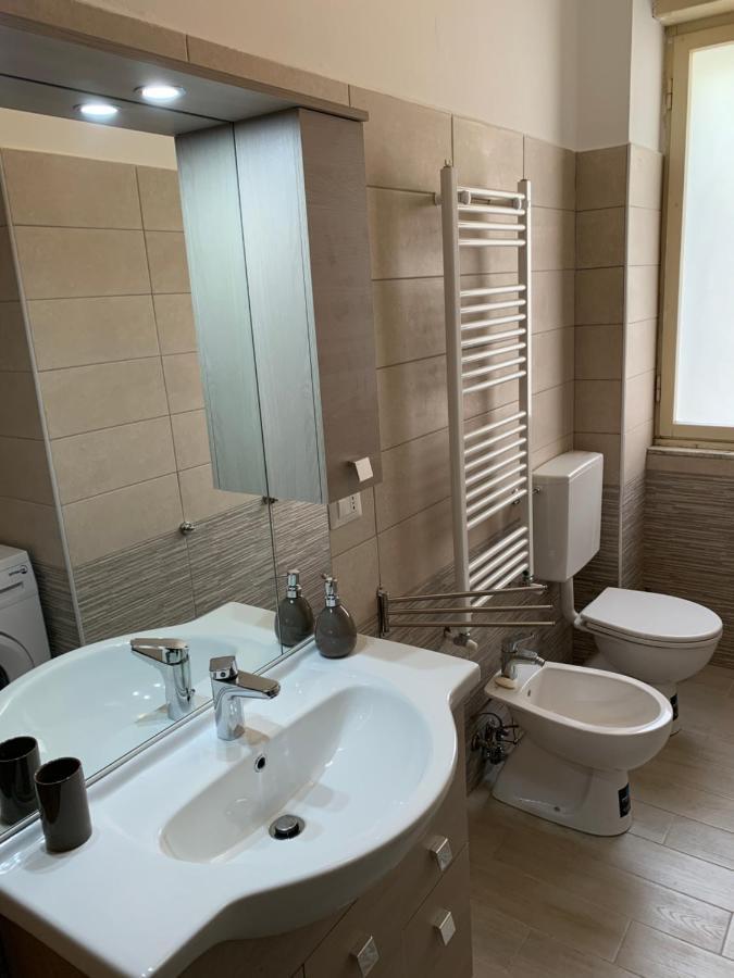 Casa Bianca 2 - Confortevole In Centro A Moneglia Kültér fotó