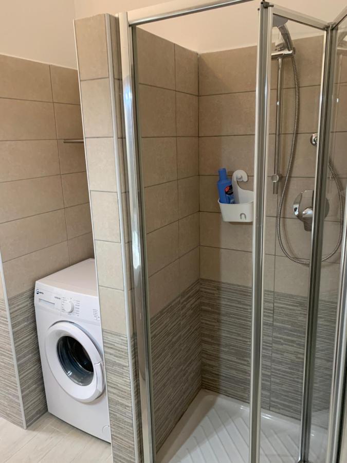 Casa Bianca 2 - Confortevole In Centro A Moneglia Kültér fotó