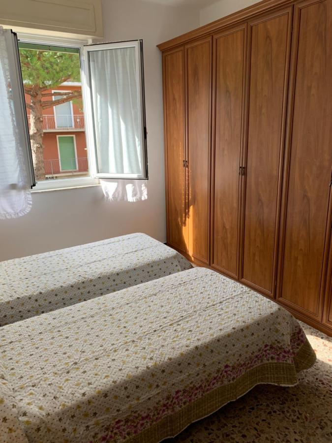 Casa Bianca 2 - Confortevole In Centro A Moneglia Kültér fotó