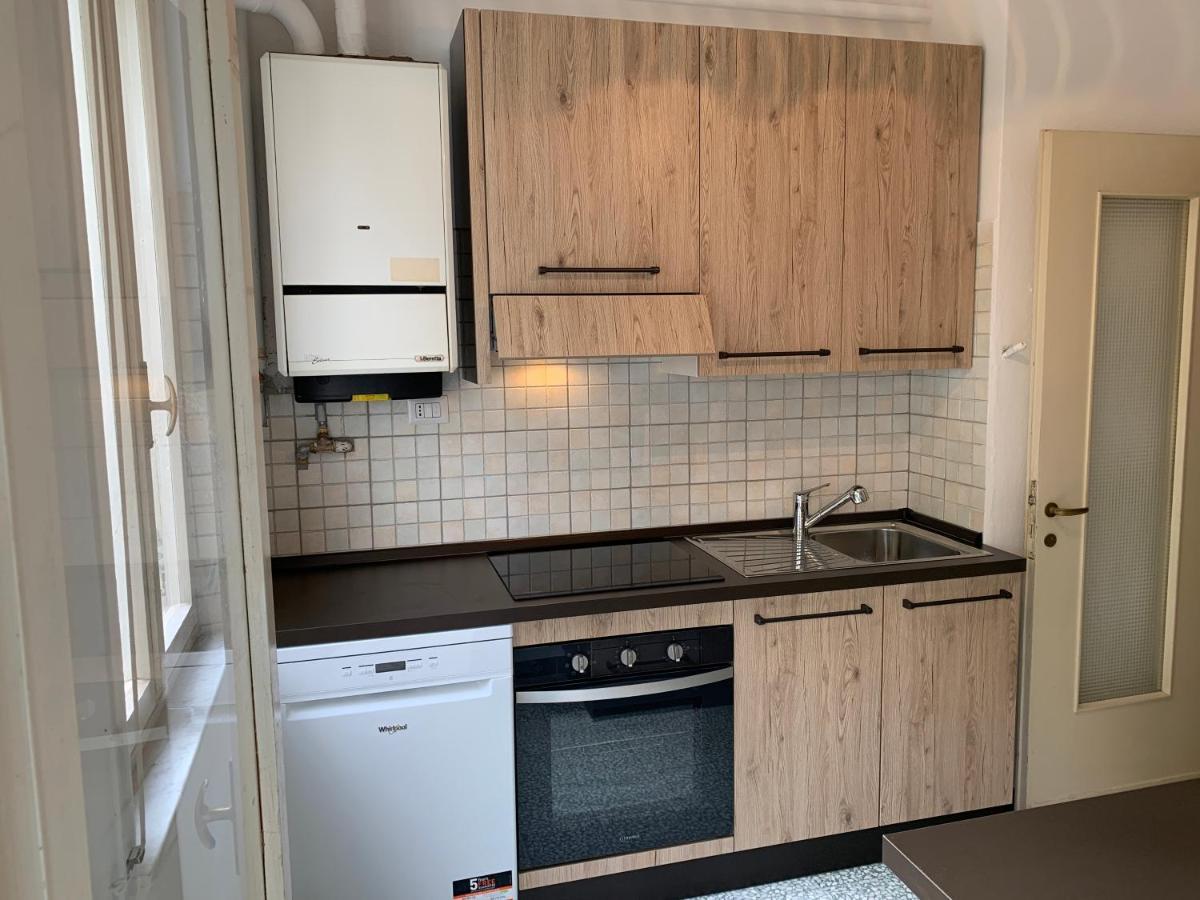 Casa Bianca 2 - Confortevole In Centro A Moneglia Kültér fotó